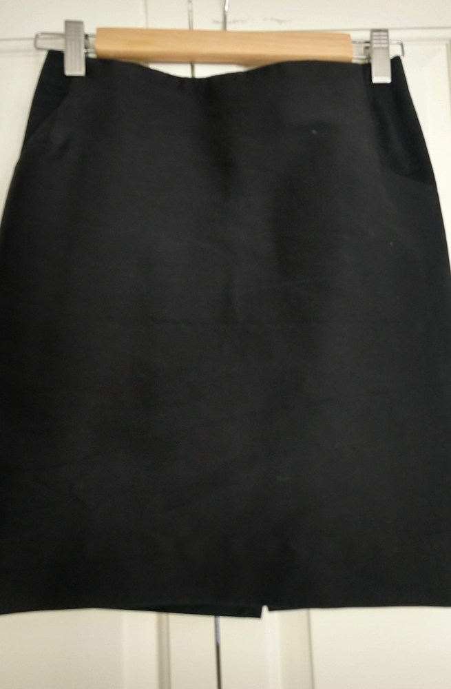 *final markdown* BCBG mini skirt xxs